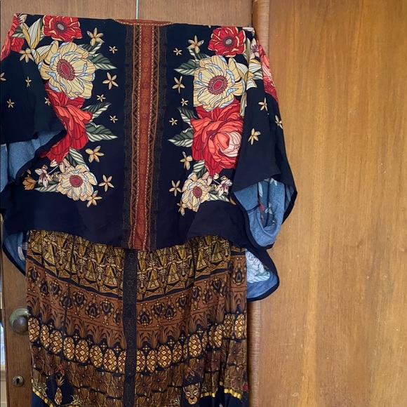 Farm Rio Midi Skirt + Envelope cropped top - Picture 11 of 15